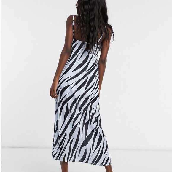 Another reason maxi slip dress with slit Tiger print size 2 - Picture 2 of 8
